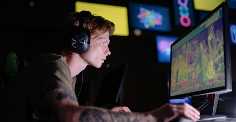 How Online Gaming Became a Shared World for Modern Entertainment